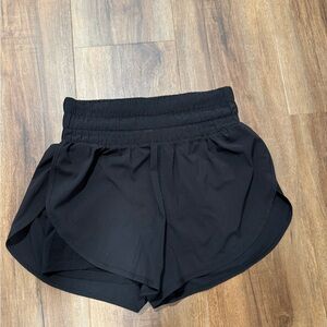 Vitality Vista Shorts - Black